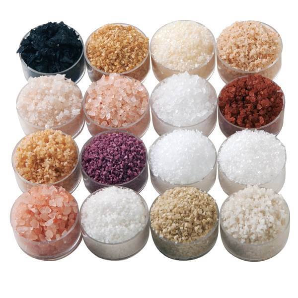 Sea Salt Energy Self Attunement: Sea salt has an irritant-balmy and anti-inflammatory effect, To our energetic body it takes the effect of a cleaning and clearing, it “pulls out” negative energies!