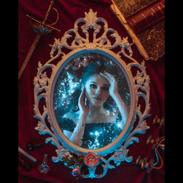 Magic Mirrors Protection: High-magic protection and defense, IMMEDIATELY active in its entirety and in full “hardness”! It is incredibly powerful!